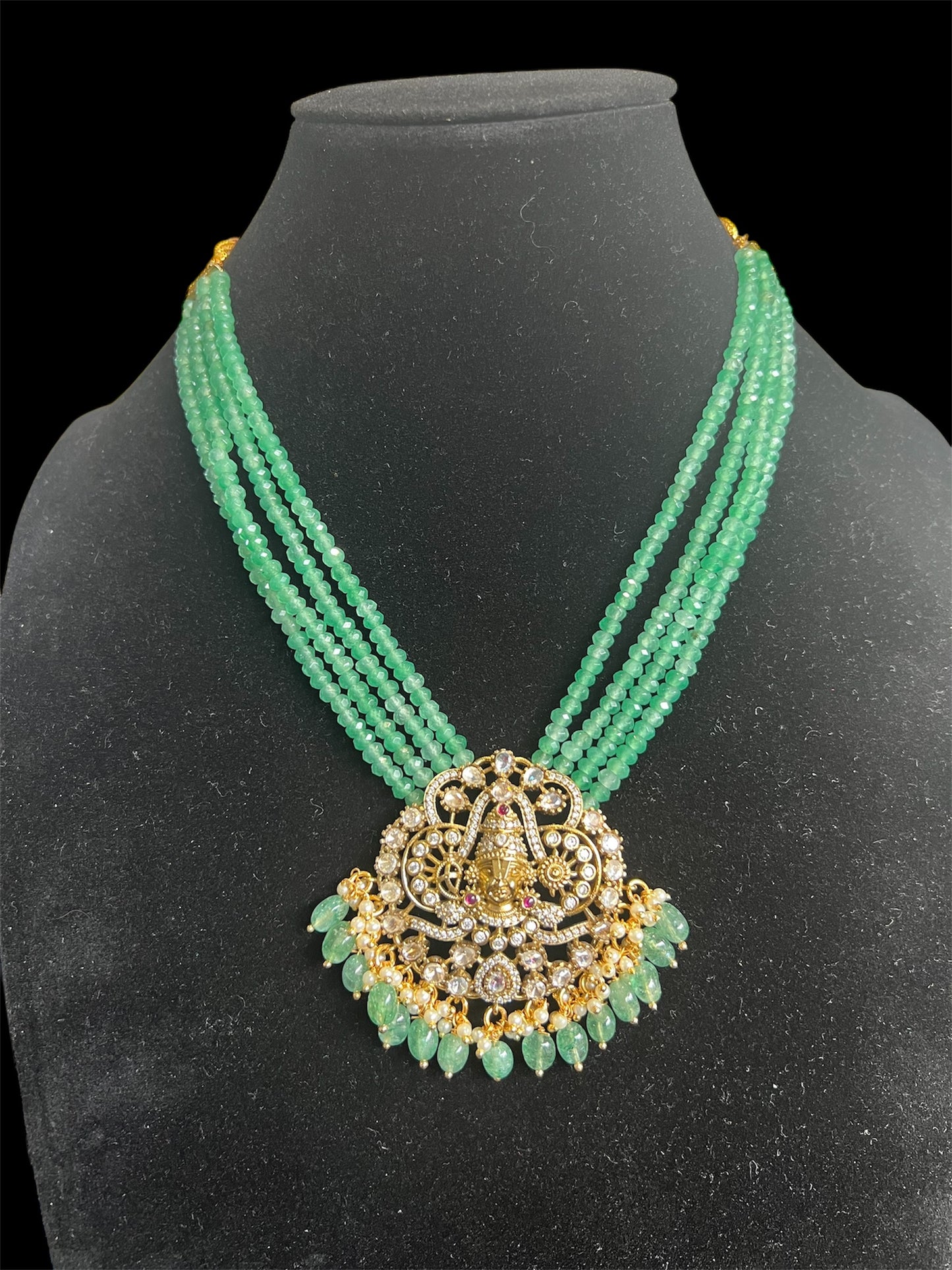 Balaji pendant short necklace set
