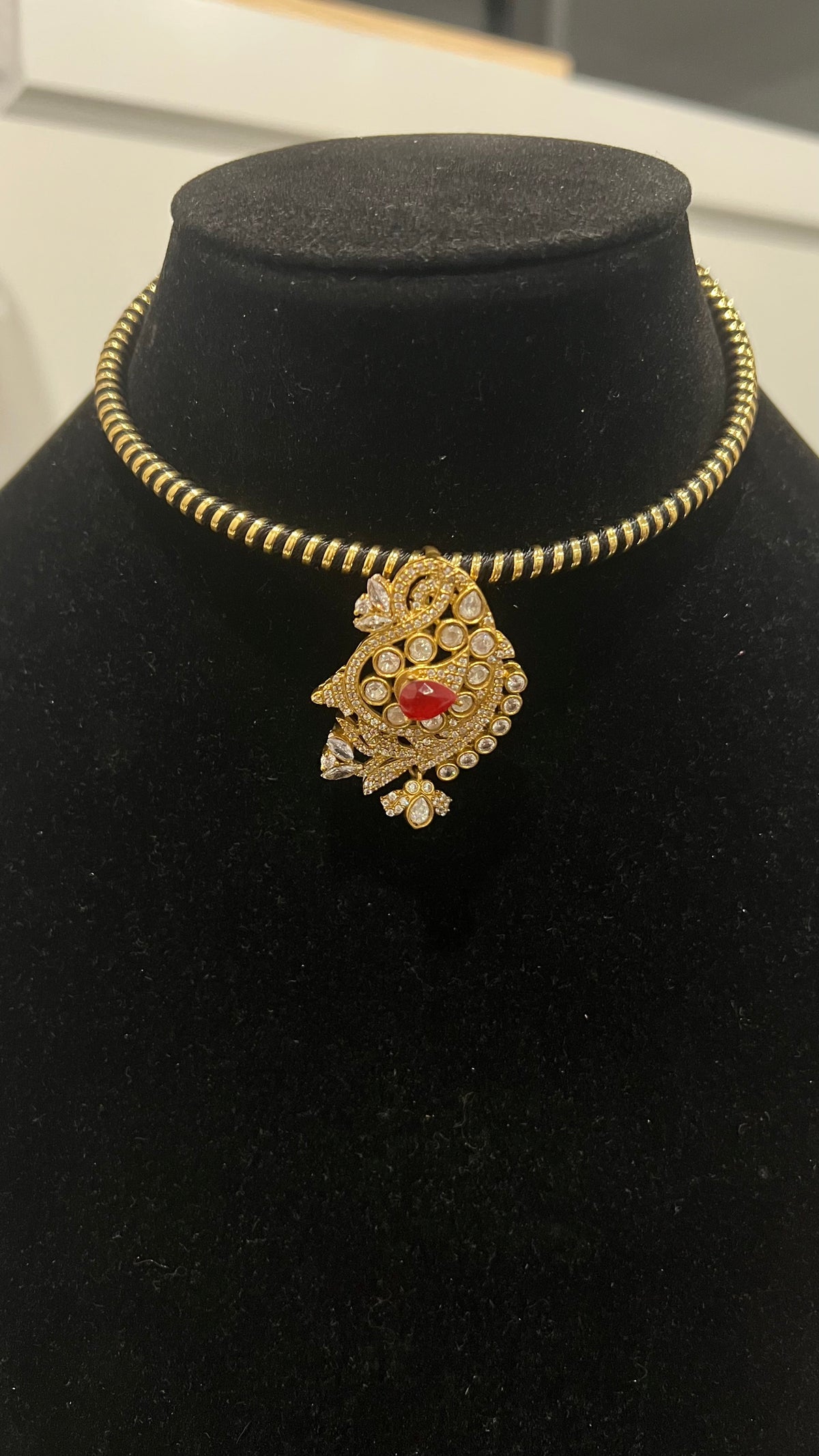 Peacock pendant set