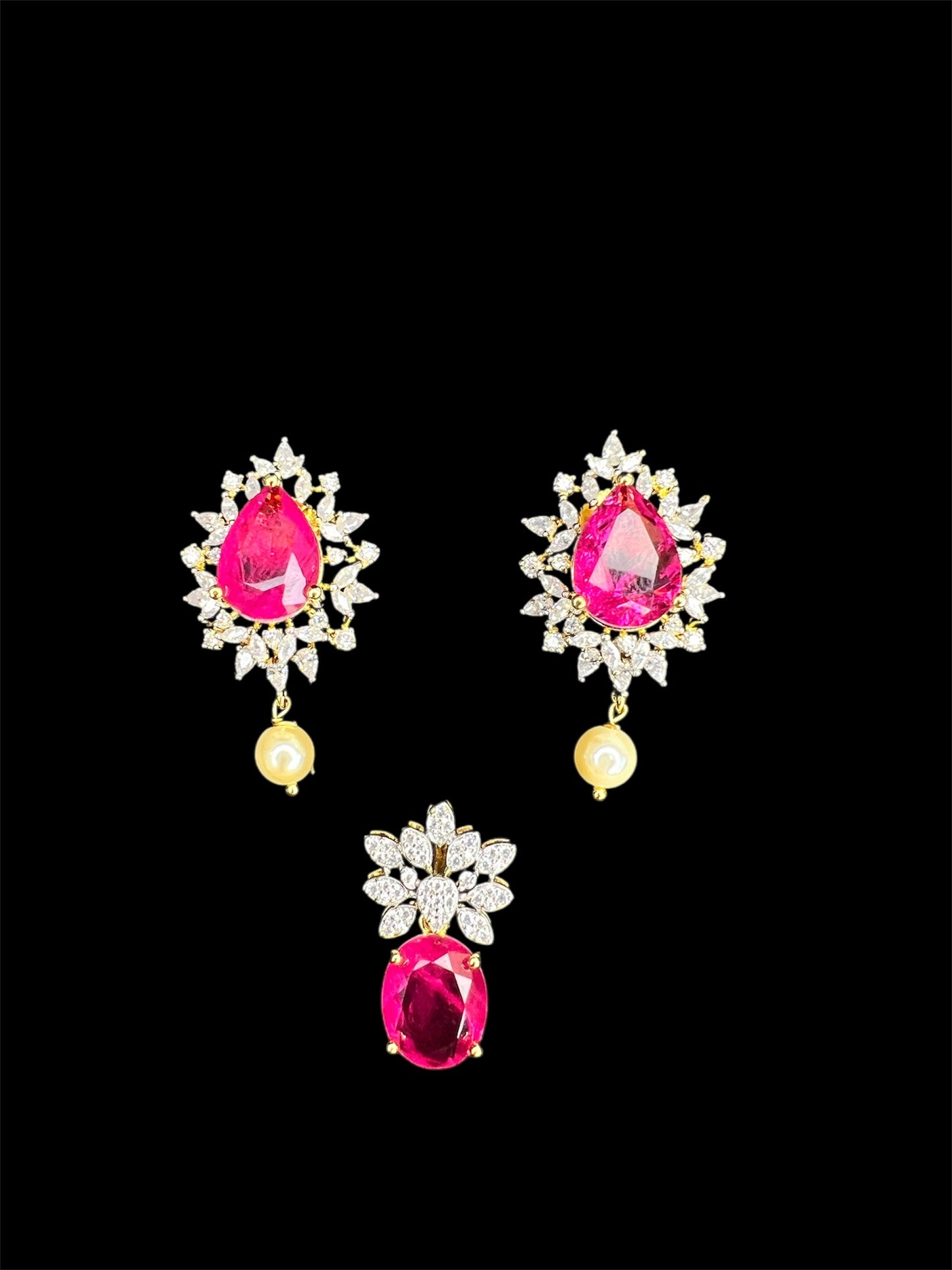 Halo stone pendant and earrings set