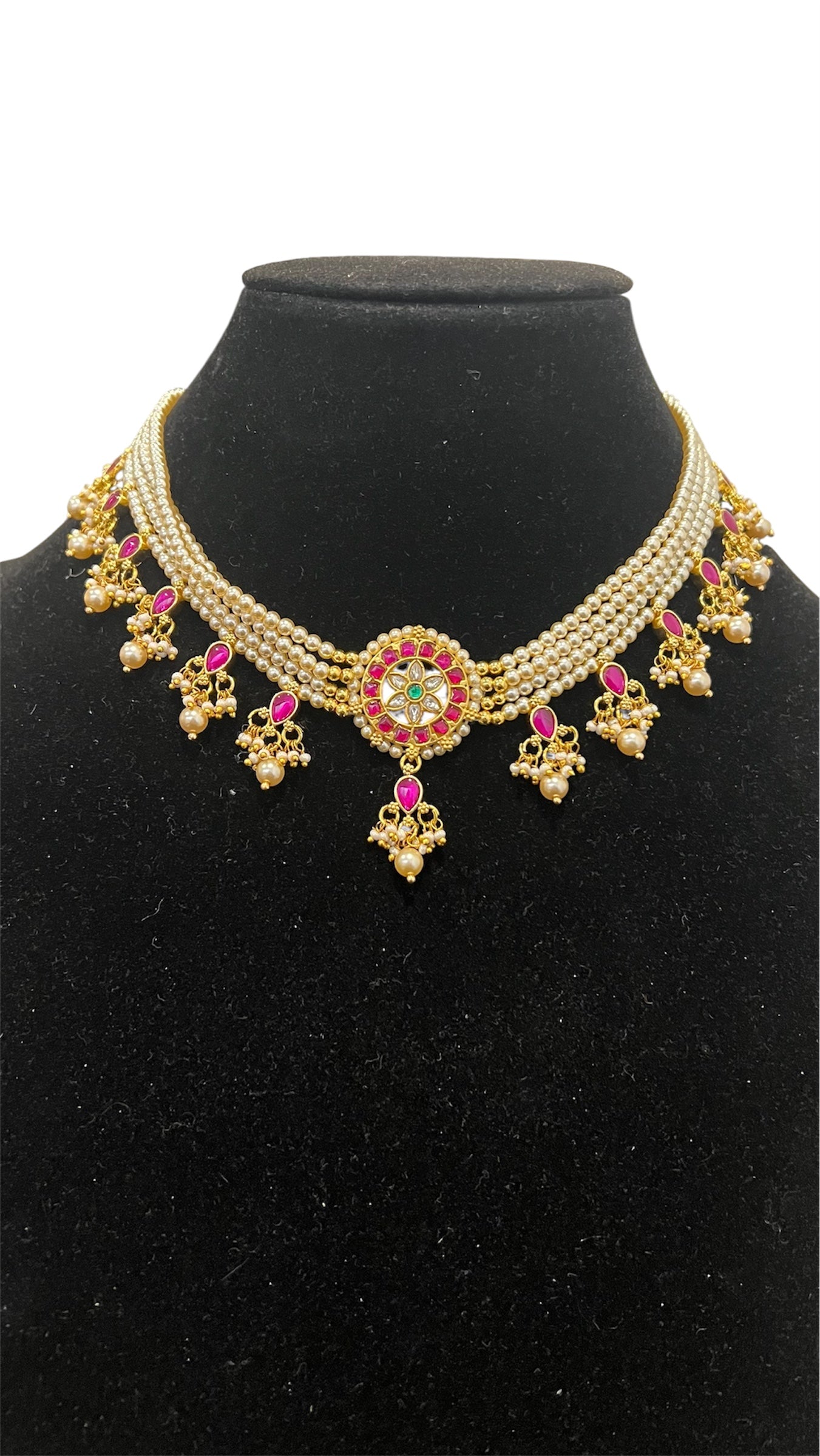 Samantha Choker