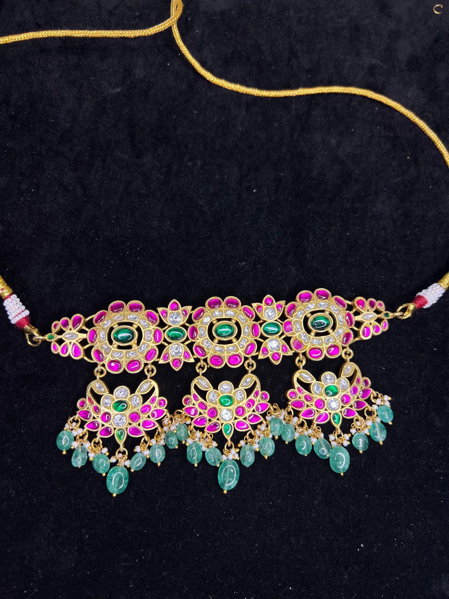 Jadau Kundan Choker