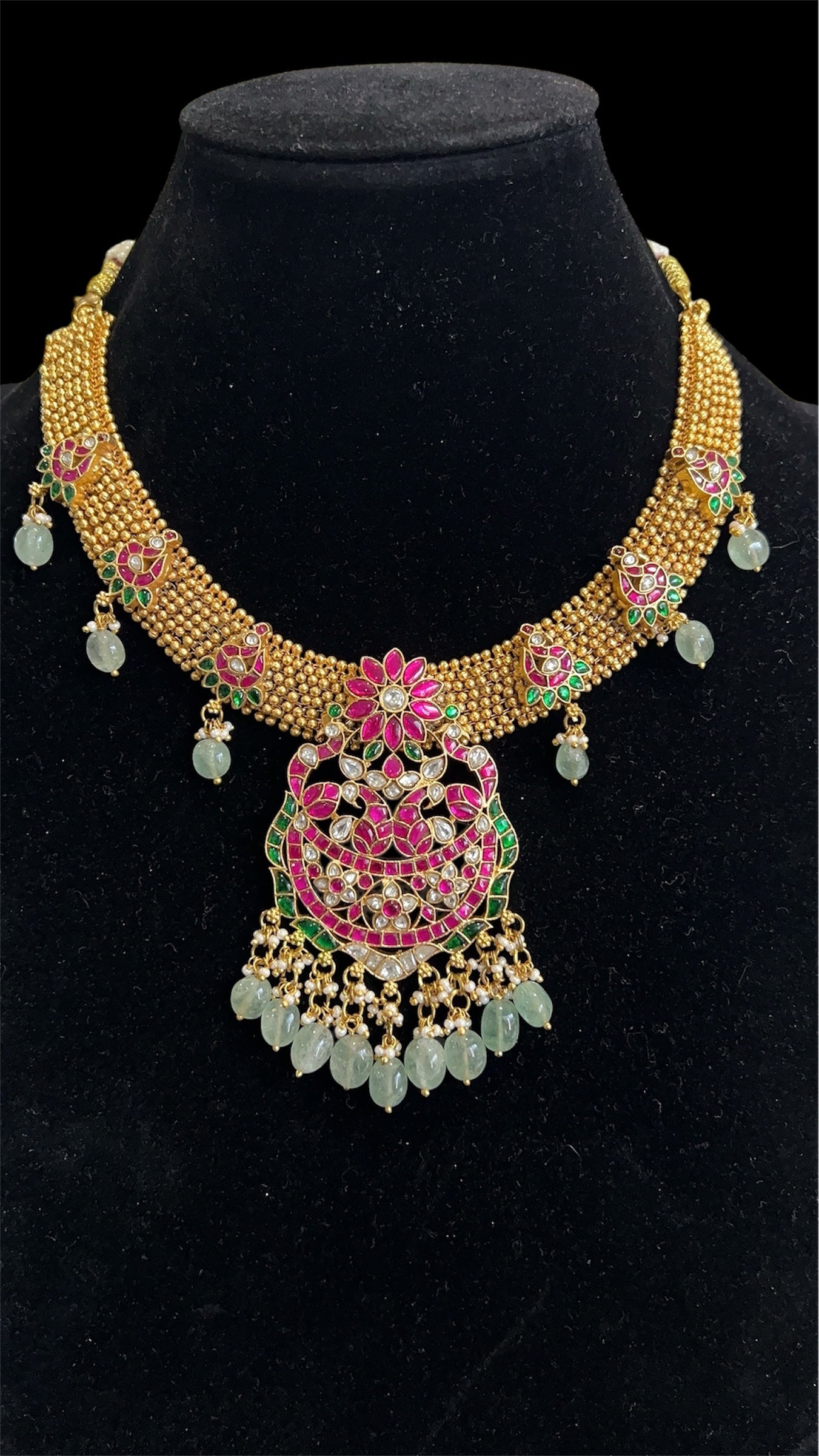 Jadau Kundan Short Necklace