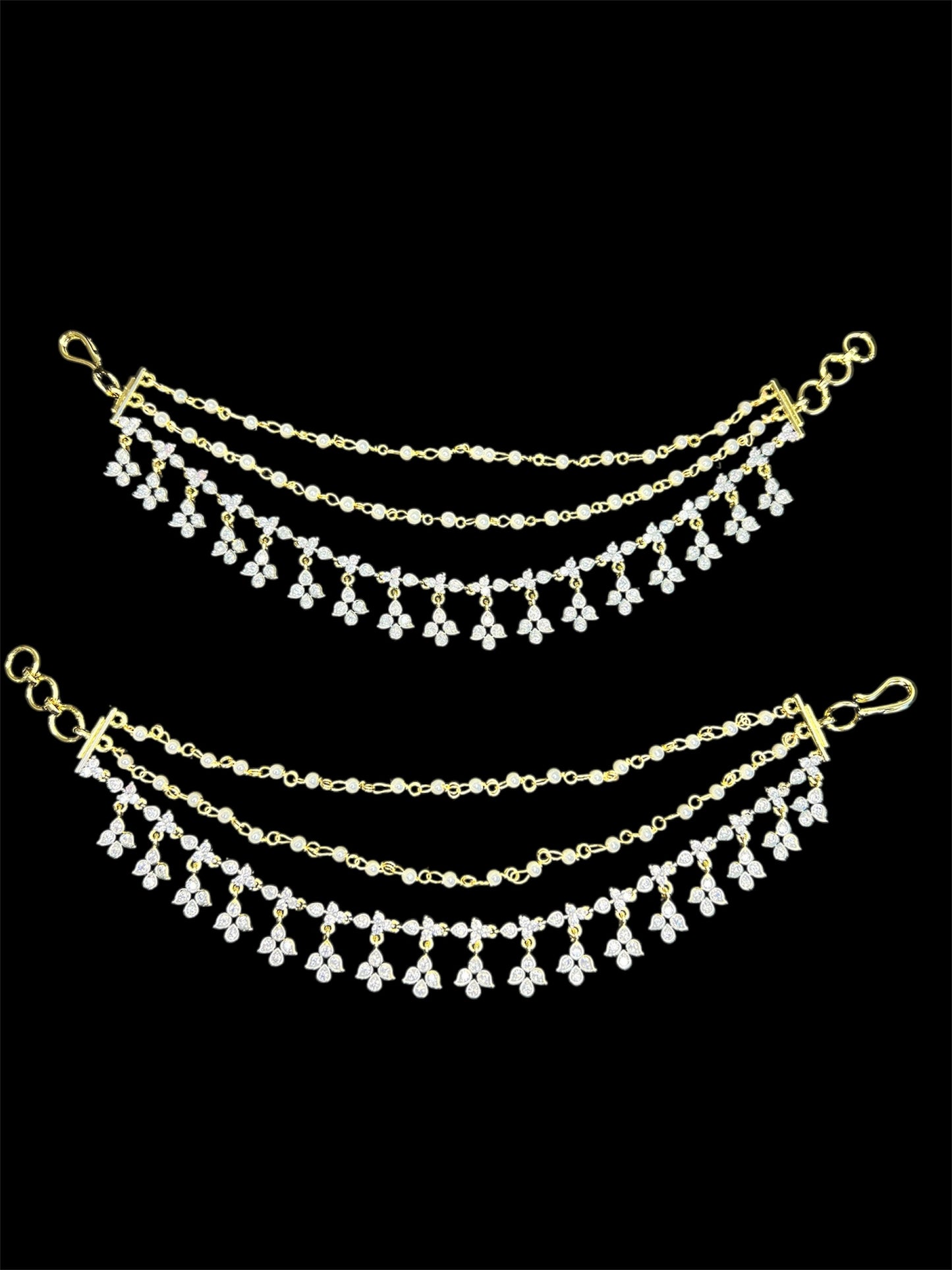Three layered diamond look ear chains
