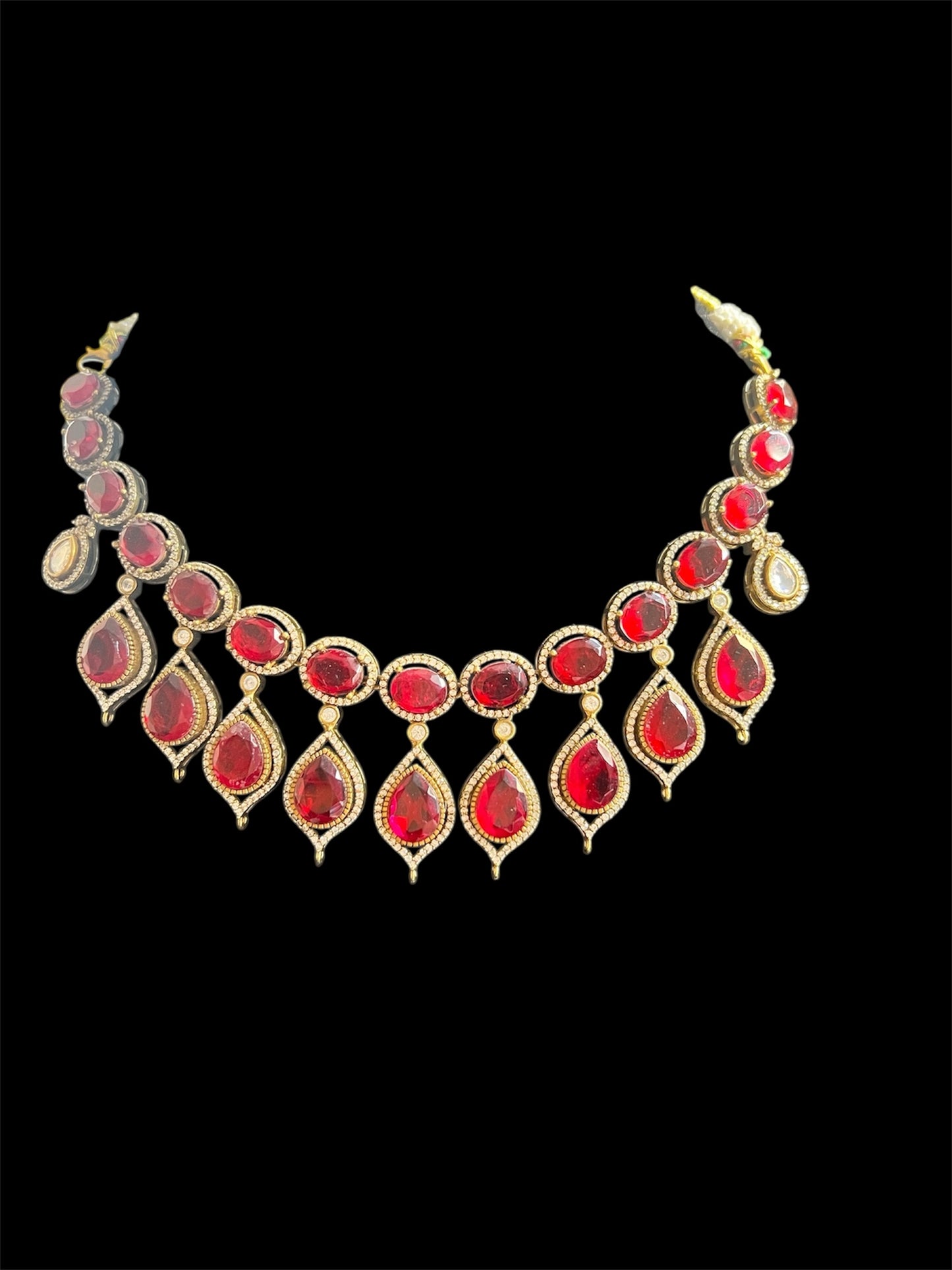 Red doublet stone Victorian finish Choker