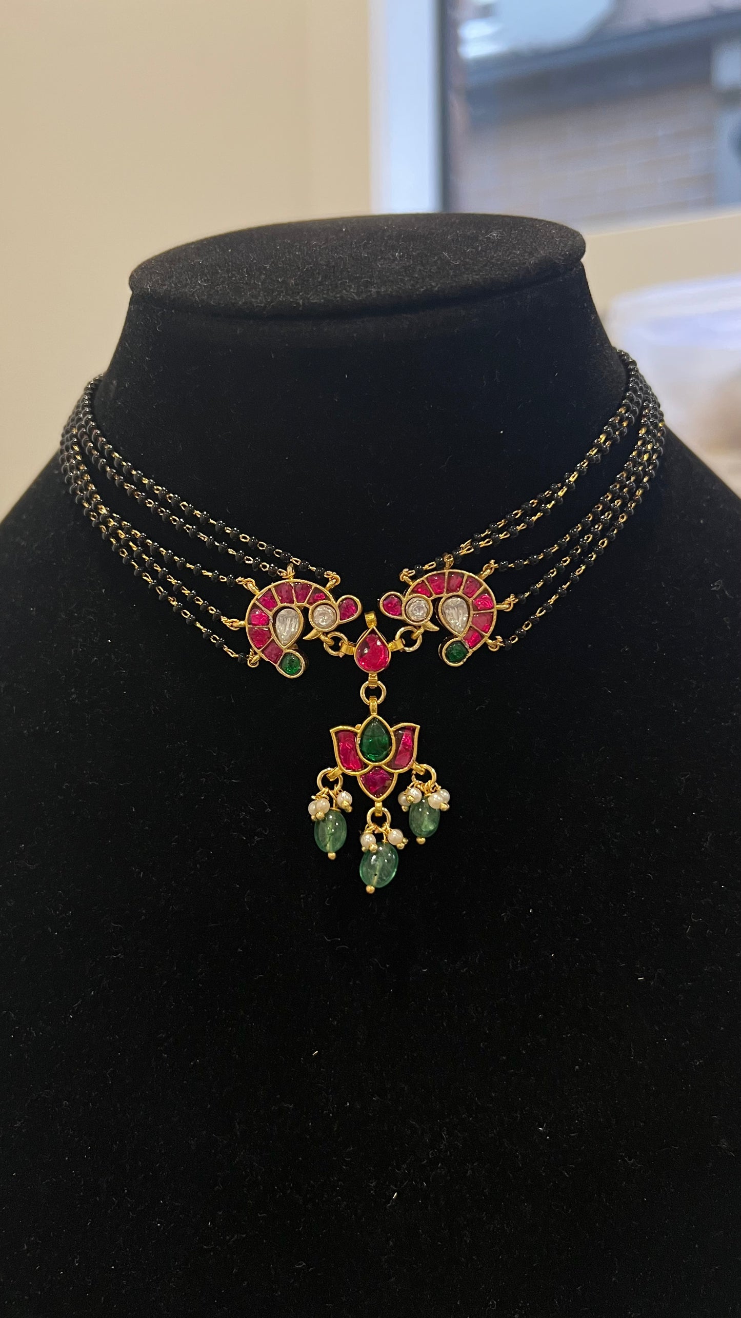 Jadau Kundan Mangalsutra