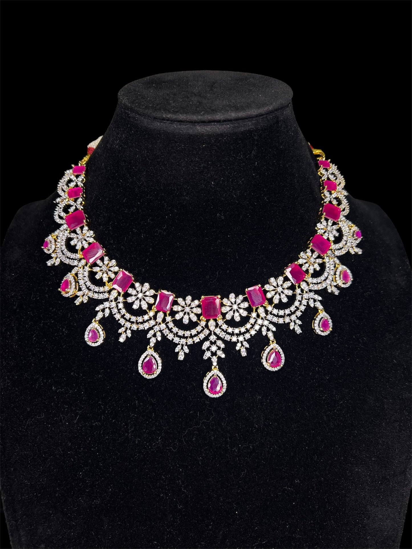 Diamond look Red stones necklace
