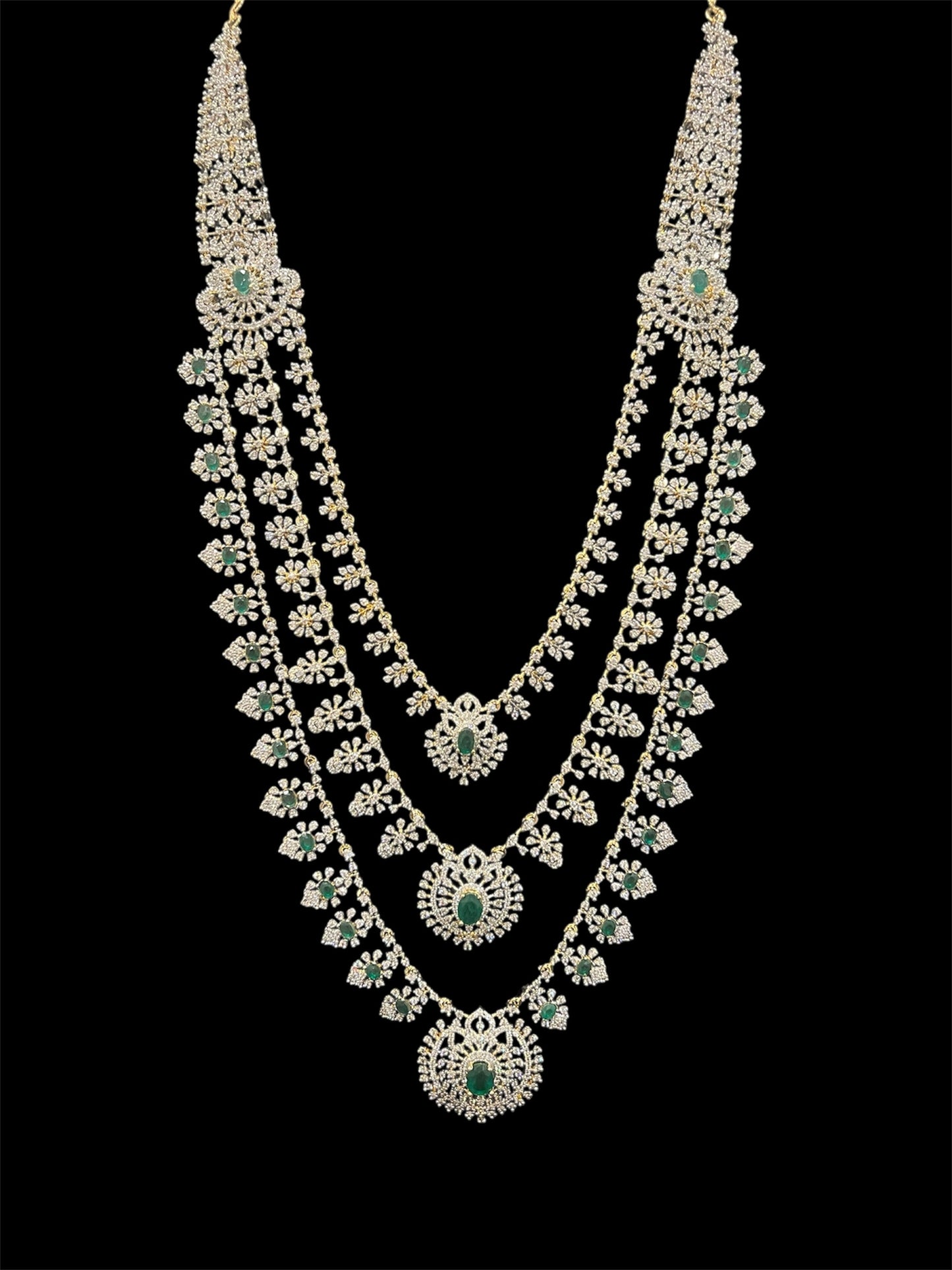 Diamond look Teenlada haaram set