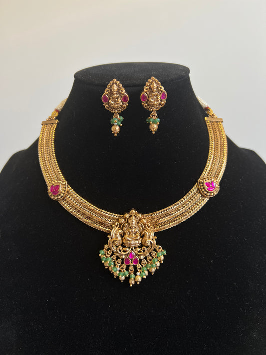 Nanu Patti Short Necklace Set