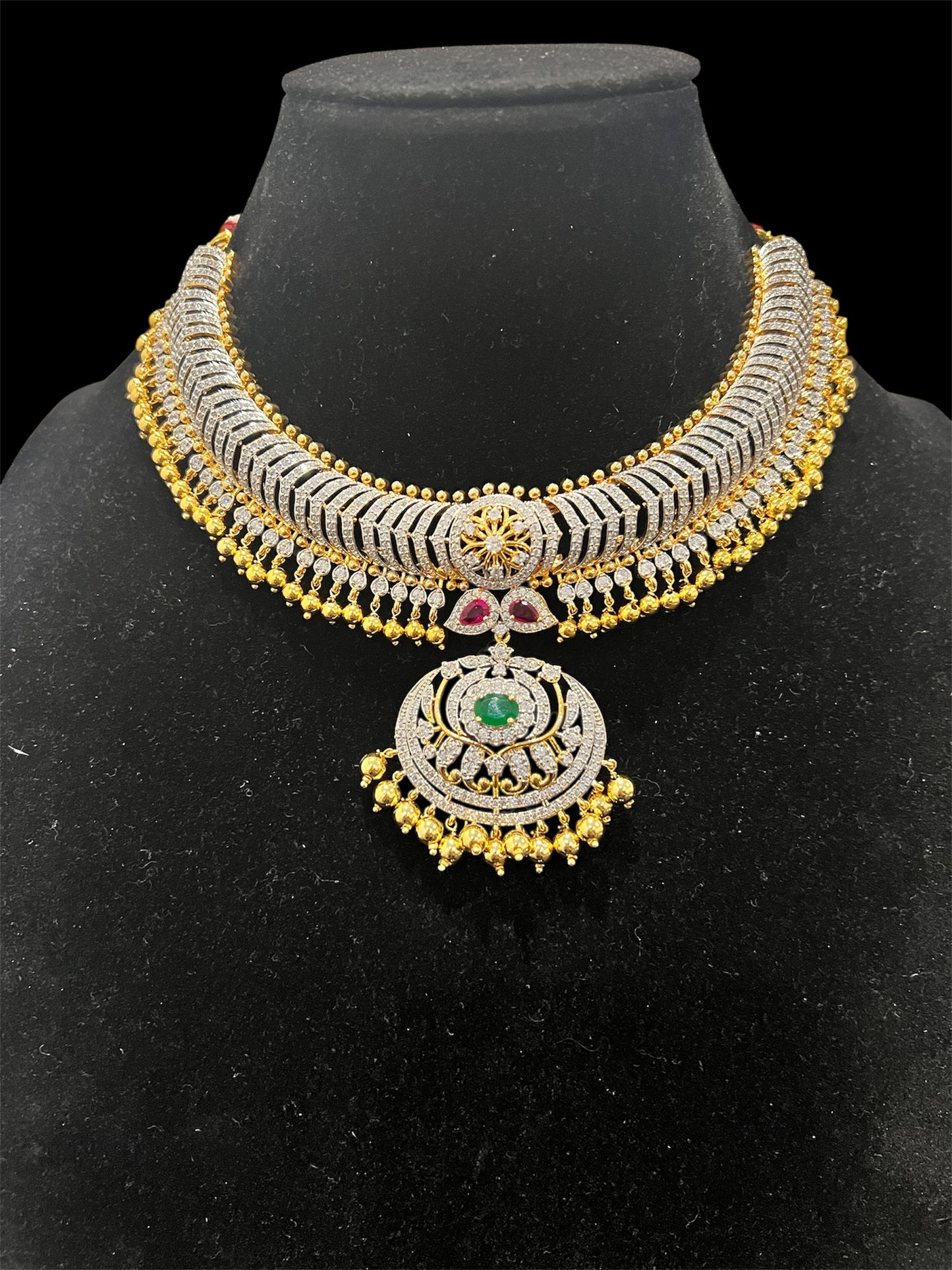 Diamond inspired Tussi necklace