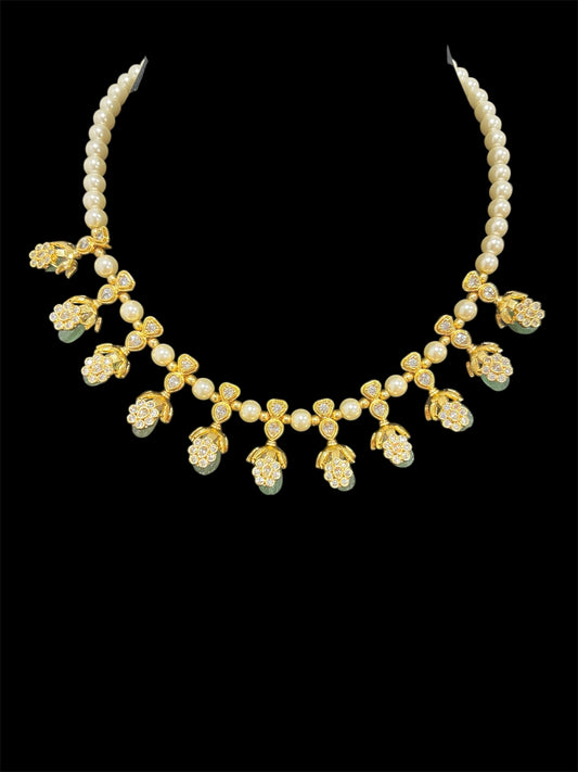 Pearls and Polki fusion Choker only