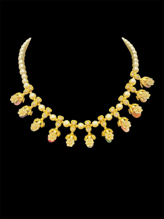Pearls and Polki fusion Choker only
