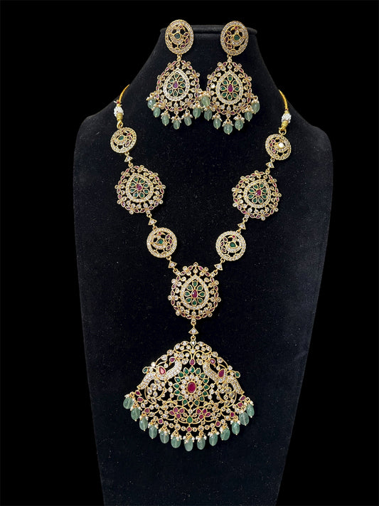 Gold finish Kemp Stone necklace set