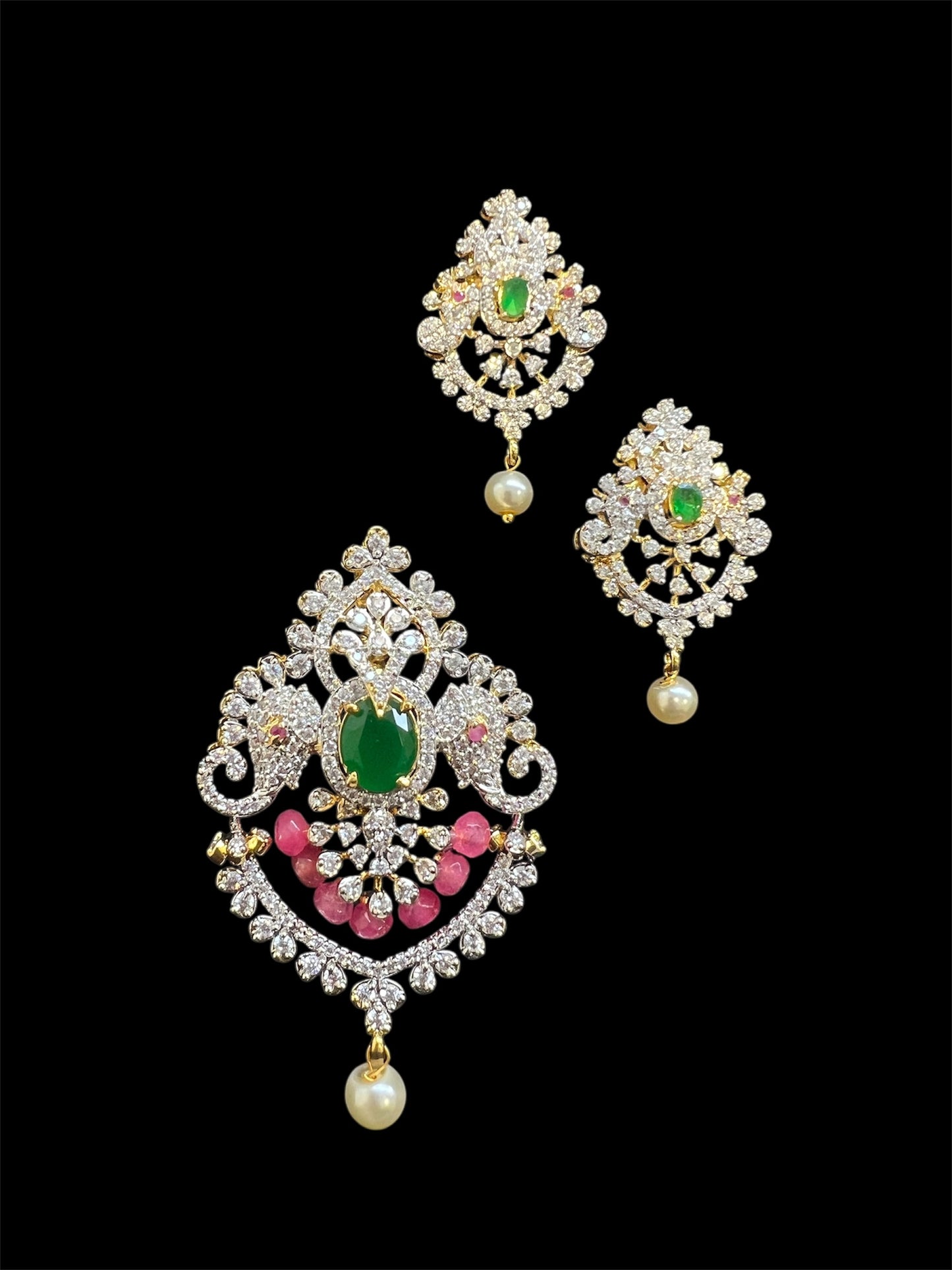 Diamond look pendant Set