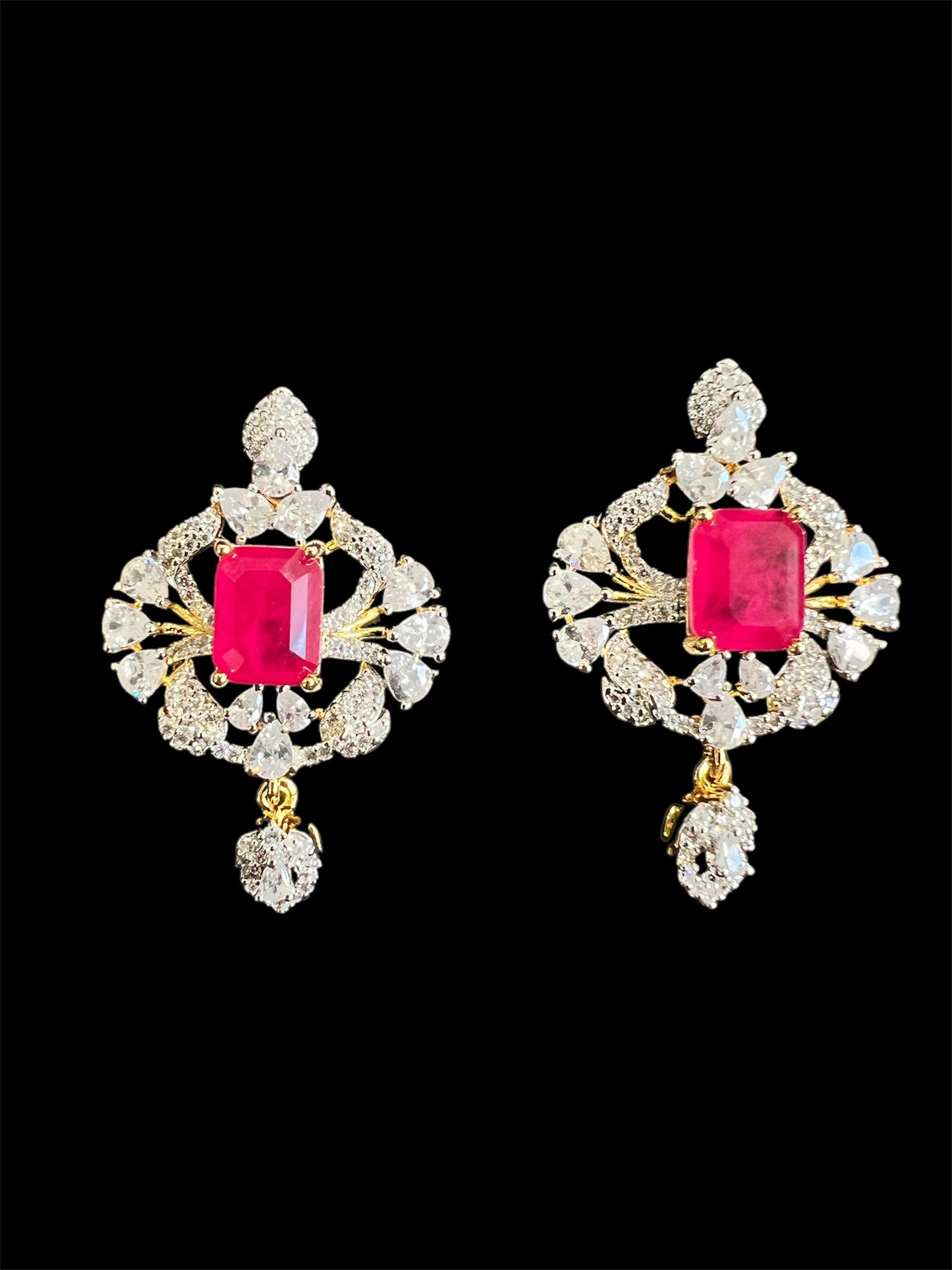 Diamond Inspired Pendant Set