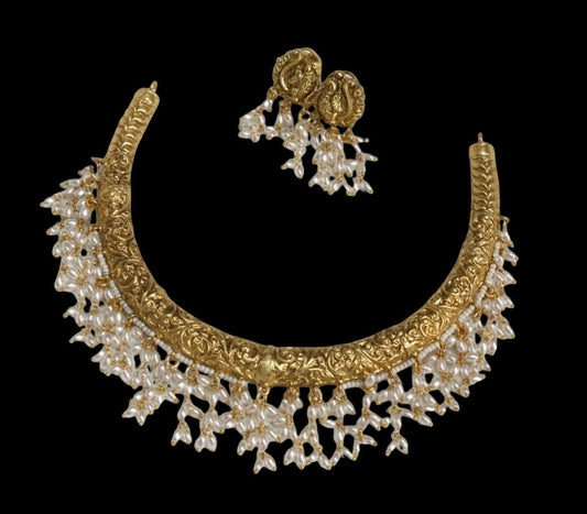 Meenakari Kante Choker in Gold Finish