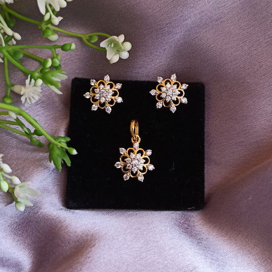 92.5 Silver flower pendant studs set