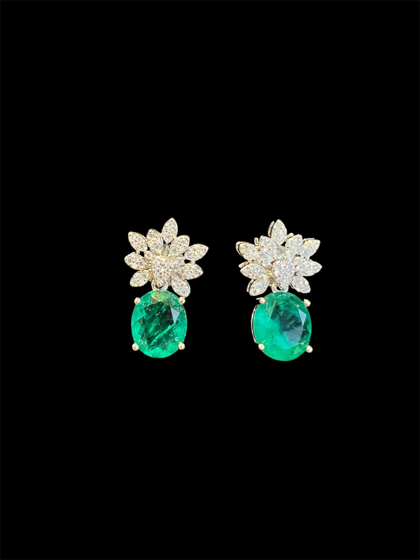 Daily wear earrings