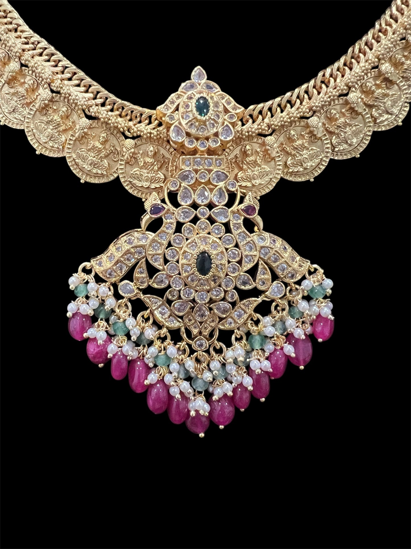 Nakshi Kasumala short necklace set