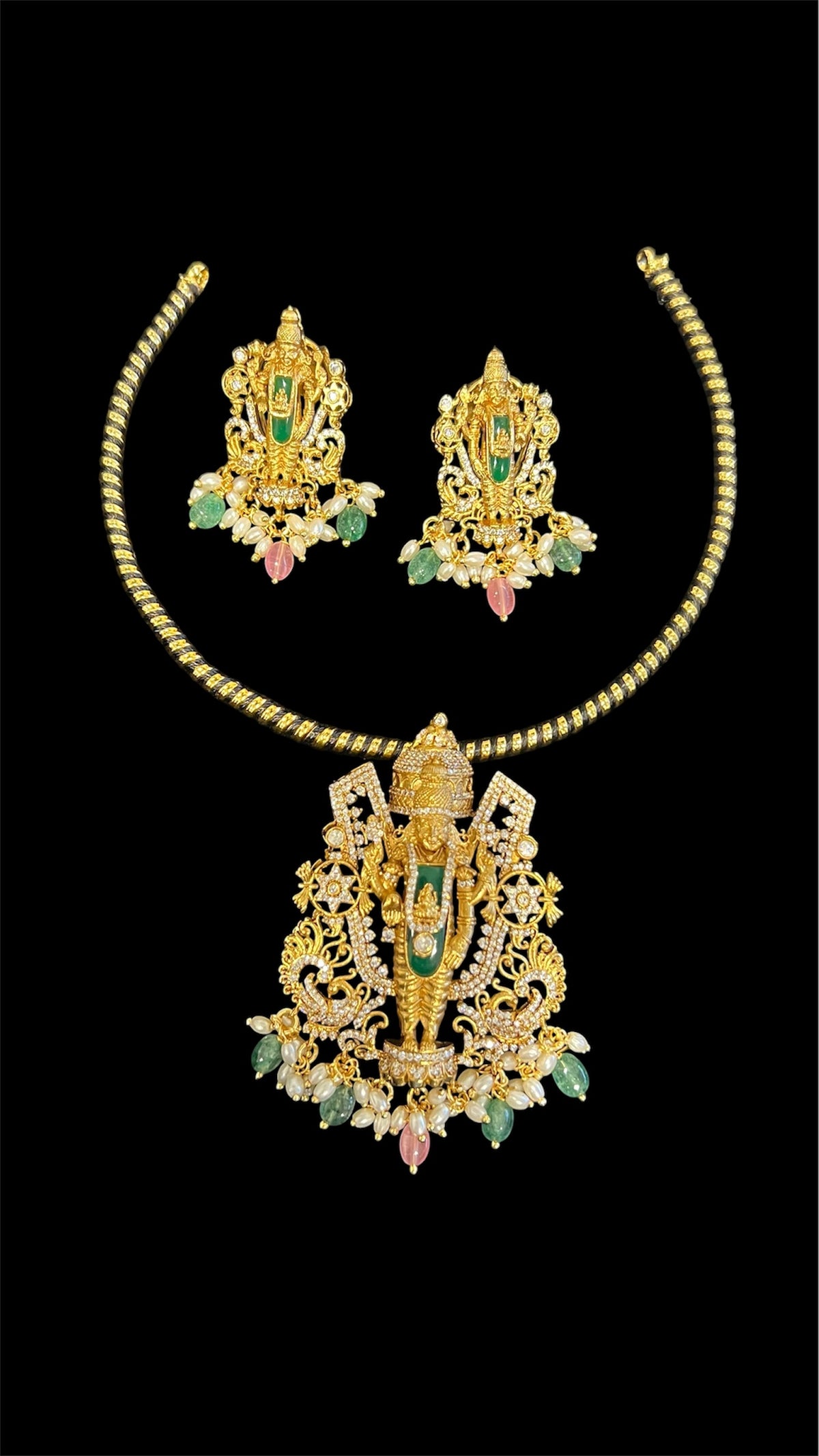 Lord Balaji Pendant Set